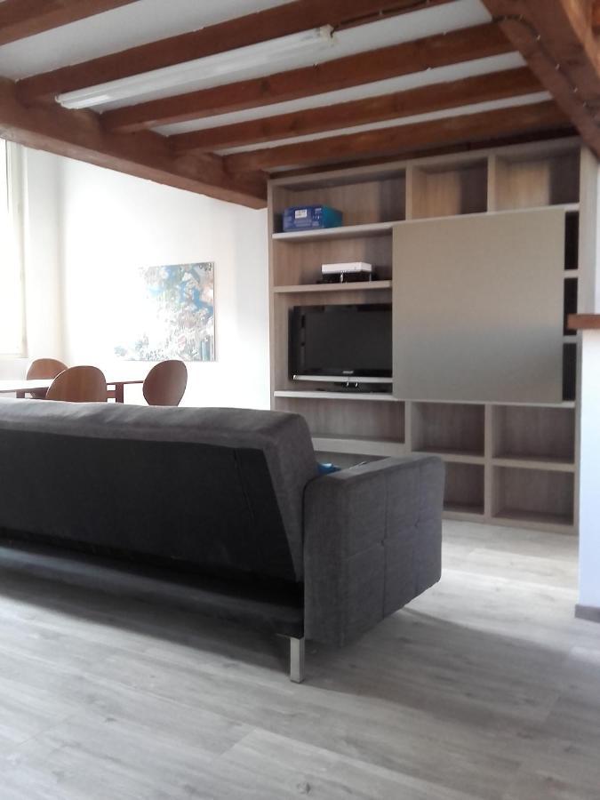Boulevard Boues Marseille Luaran gambar